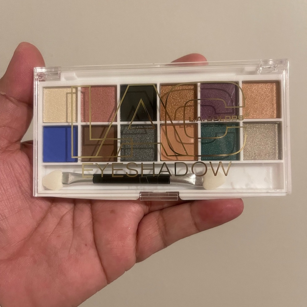 L.A. Colors Vibrant Eyeshadow Palette